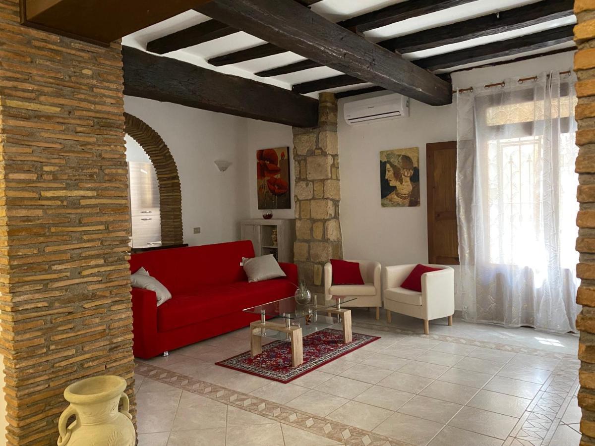 La Fanciulla Velca Appartement Tarquinia Buitenkant foto