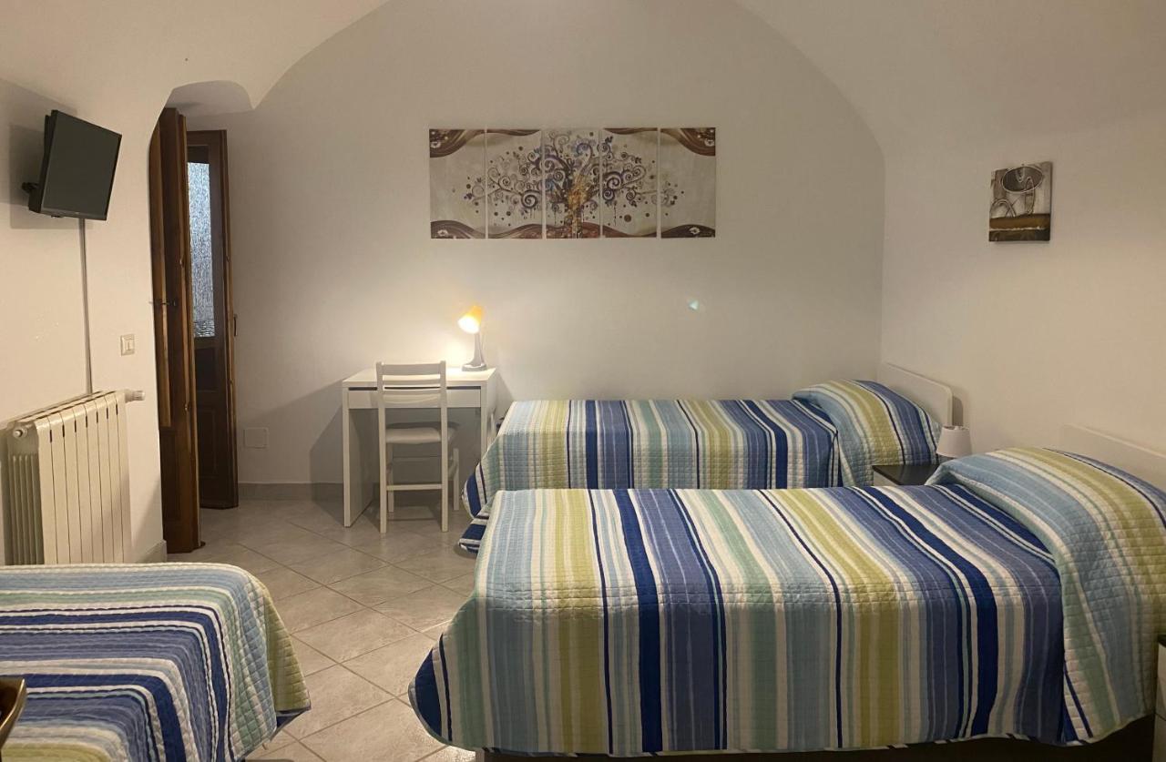 La Fanciulla Velca Appartement Tarquinia Buitenkant foto